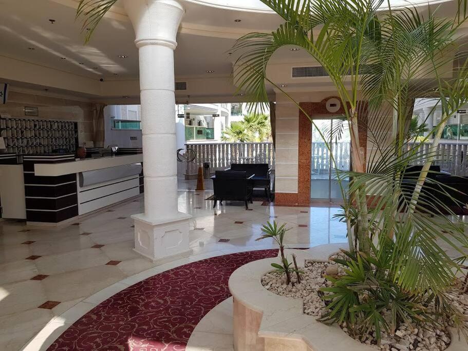 La-Palmore Luxury Apart-Residense Resort With Pool First Line Sea Side エイラート エクステリア 写真