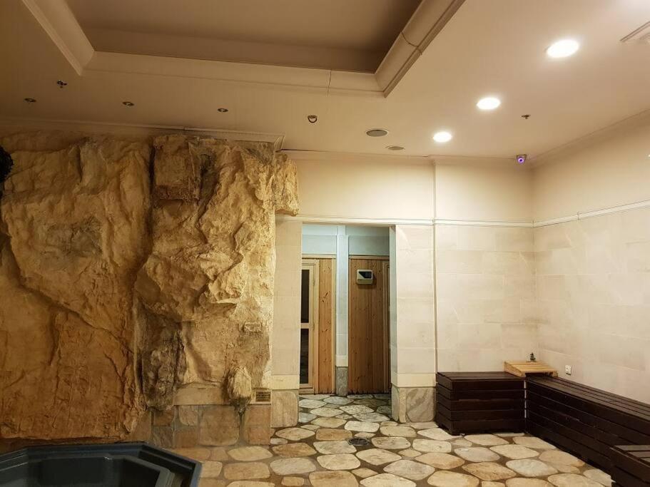 La-Palmore Luxury Apart-Residense Resort With Pool First Line Sea Side エイラート エクステリア 写真