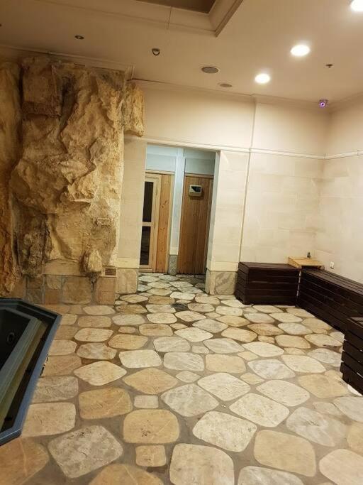 La-Palmore Luxury Apart-Residense Resort With Pool First Line Sea Side エイラート エクステリア 写真