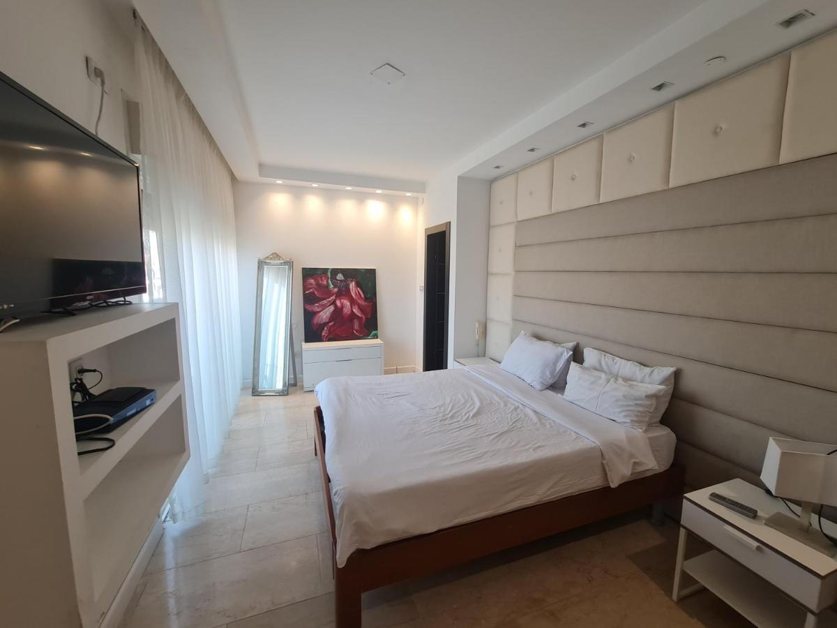 La-Palmore Luxury Apart-Residense Resort With Pool First Line Sea Side エイラート エクステリア 写真